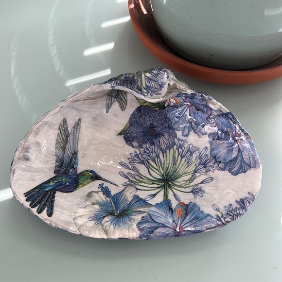 Hand Crafted Decoupage Sea Shell Ring Trinket Dish - Picture 2 of 3